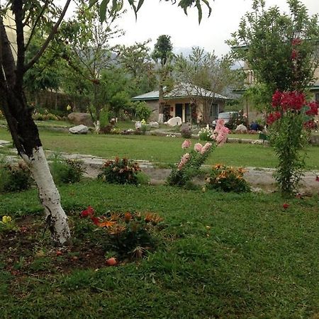 Nagri Resort Pālampur Екстериор снимка